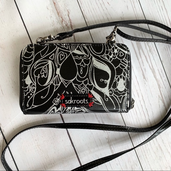 Handbags - NWOT Sak Roots Crossbody Wallet